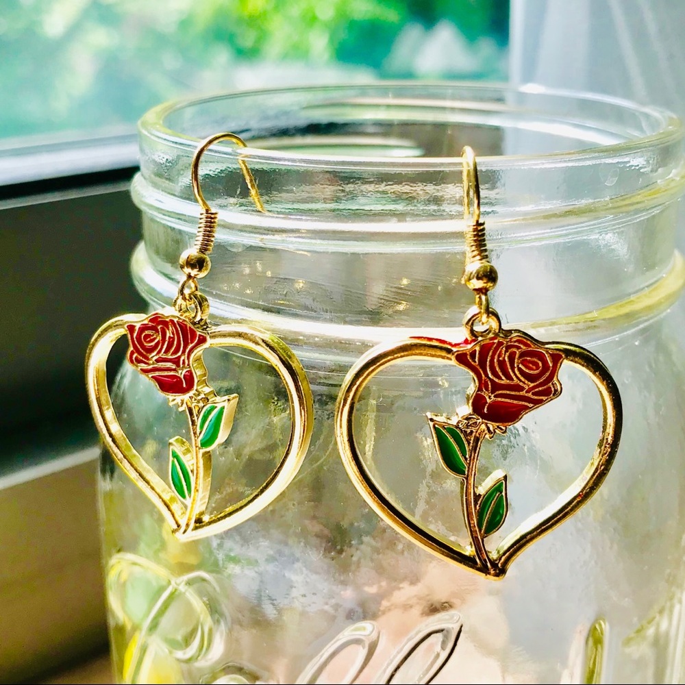 Red Rose in Heart Hook Earrings